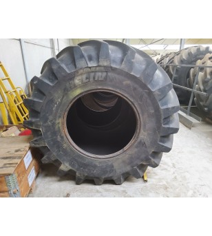 Michelin 800/65R32